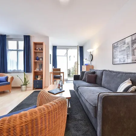 アパート Alt Ahlbeck 02 *