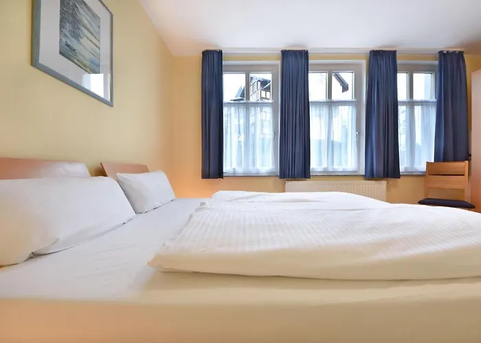 Апартаменты Alt Ahlbeck 02 *